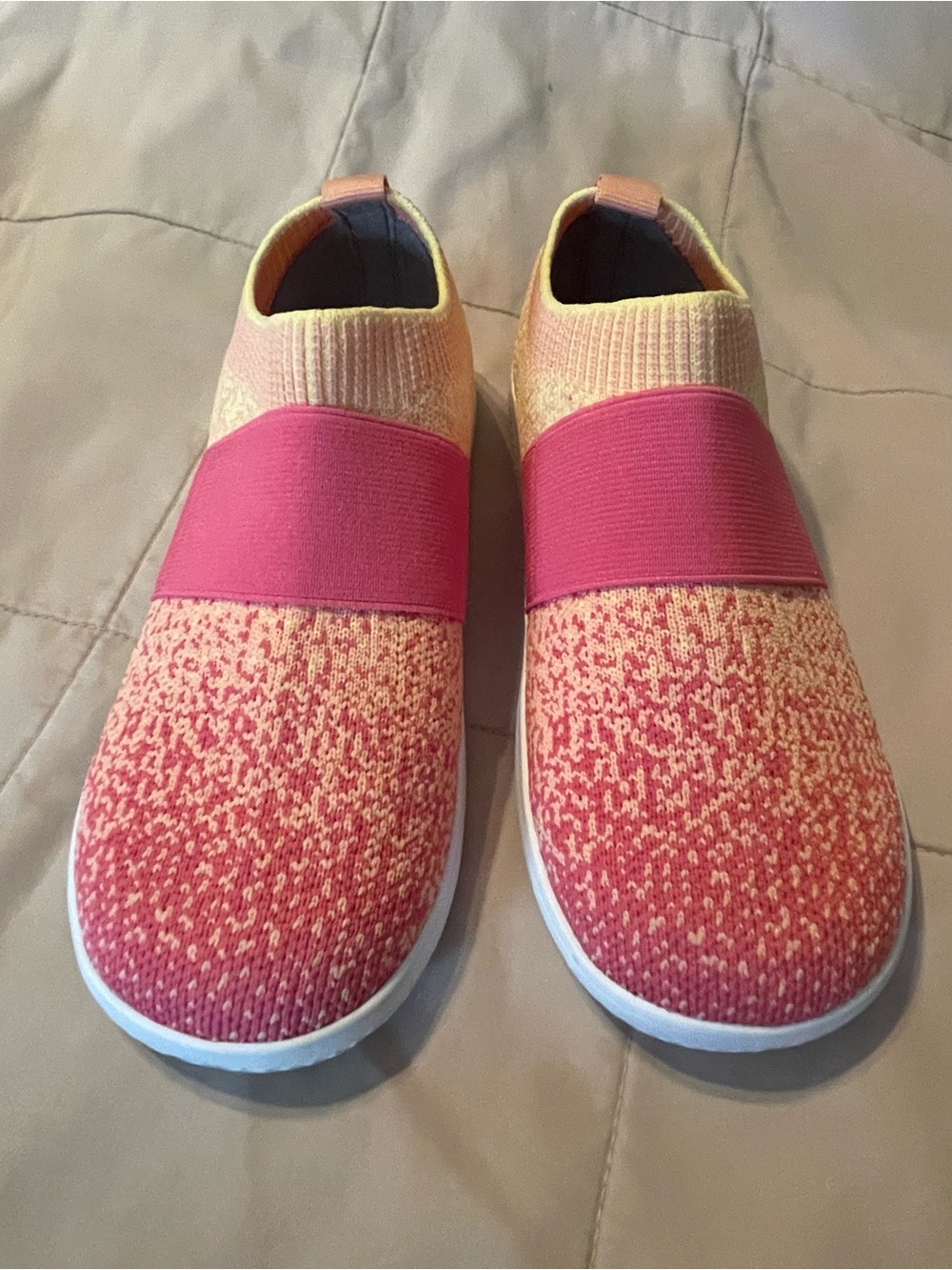 Livie & Luca Slip-On Knit Sneakers in Pink and Peach, Sz 13